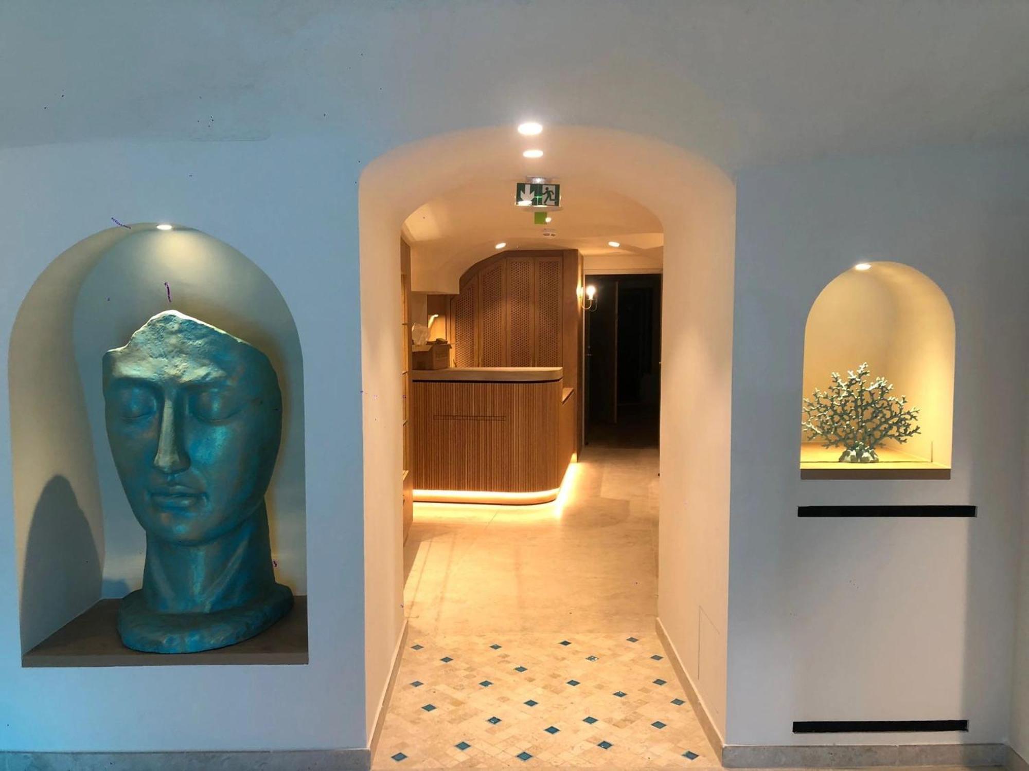 Hotel Golf & Spa Chateau De La Begude The Originals Collection Valbonne Bagian luar foto