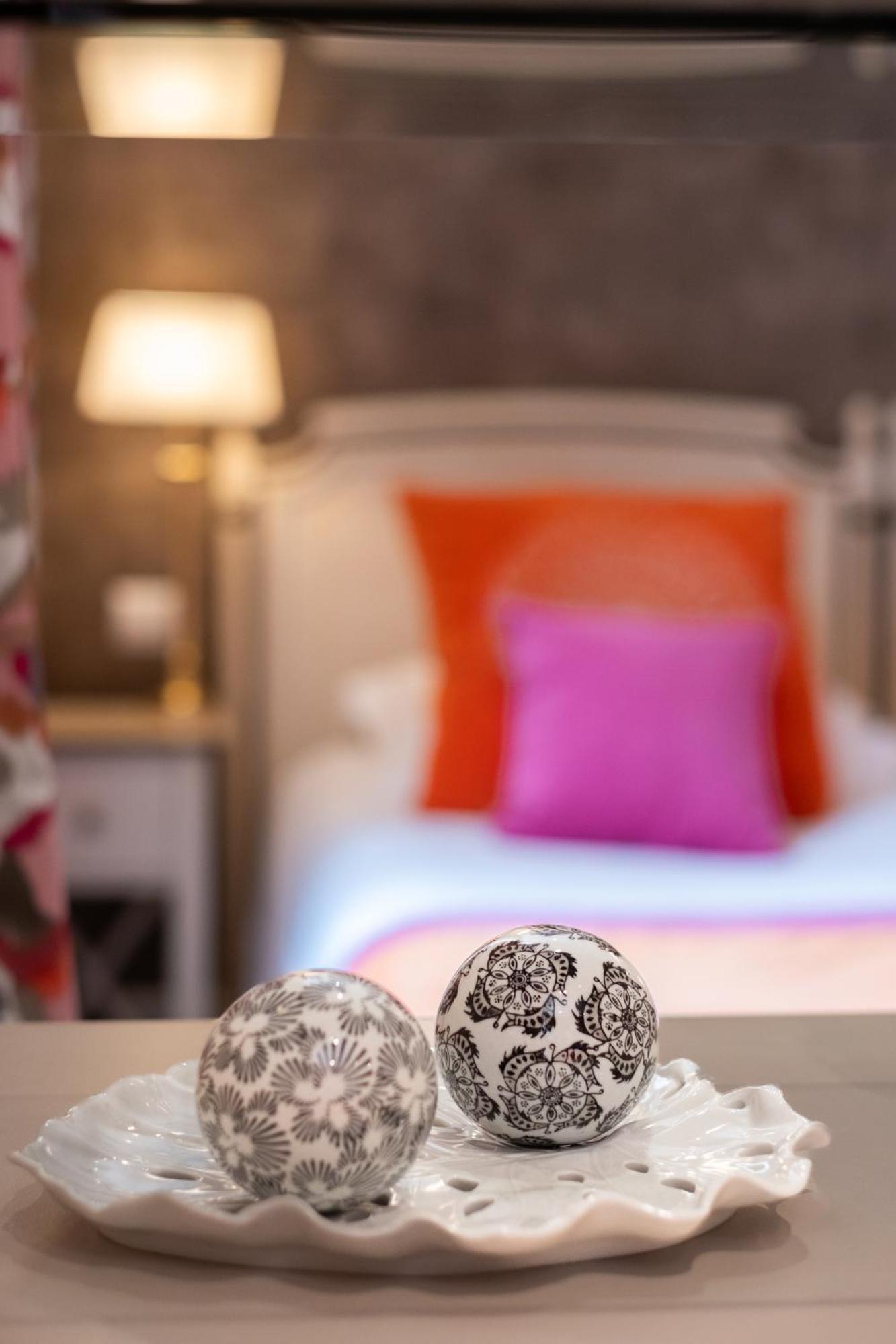 Hotel Golf & Spa Chateau De La Begude The Originals Collection Valbonne Bagian luar foto