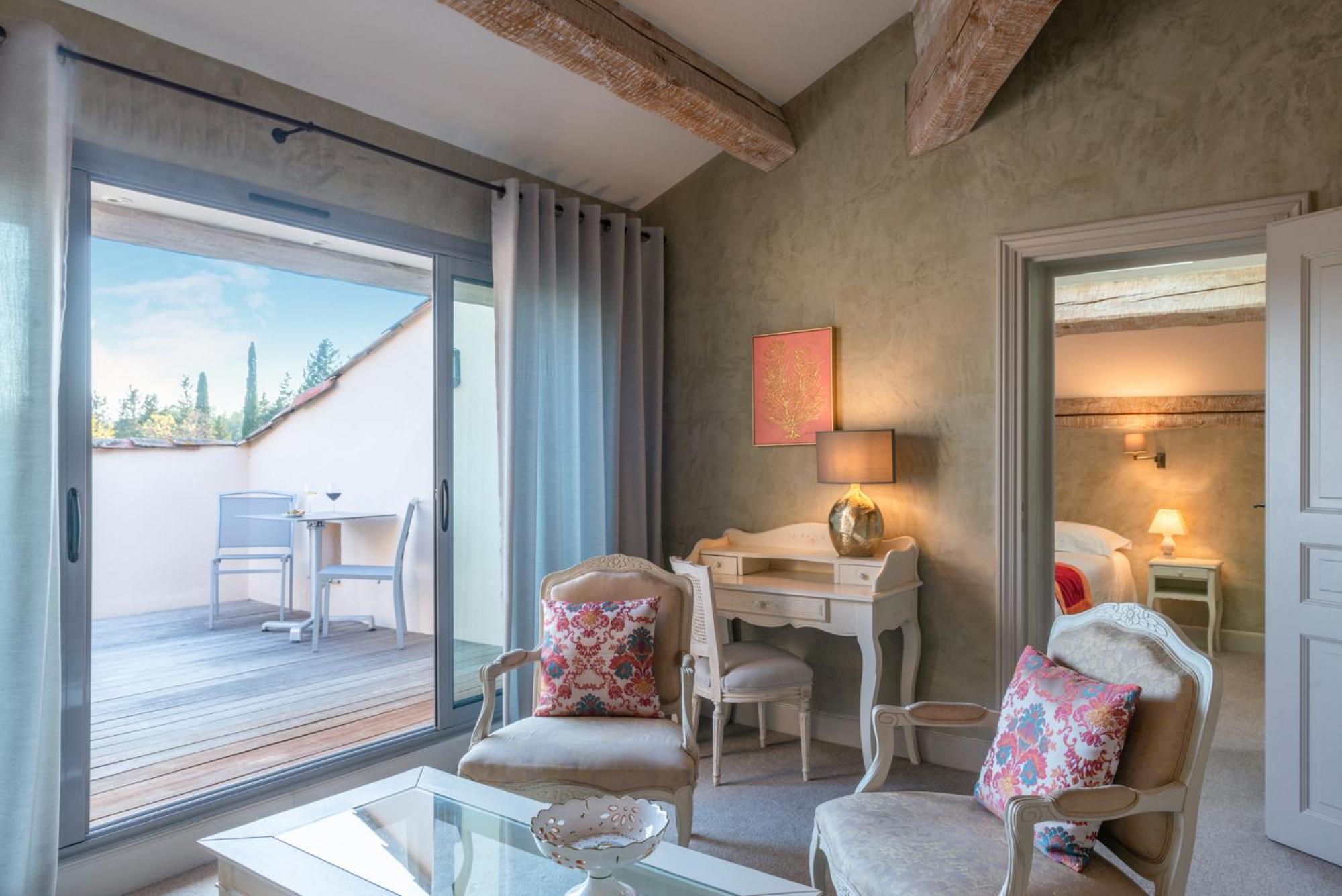 Hotel Golf & Spa Chateau De La Begude The Originals Collection Valbonne Bagian luar foto